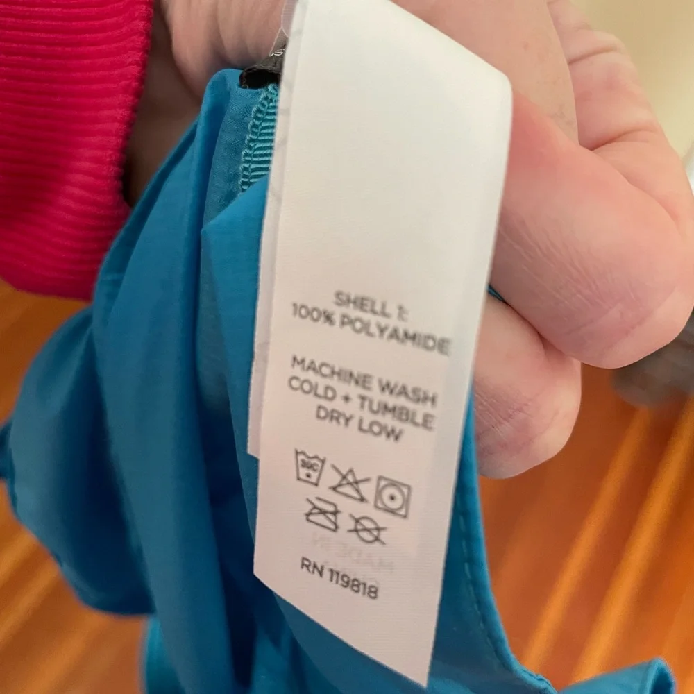Oiselle Reflective Vigor Vest Blue - Picture 8 of 9